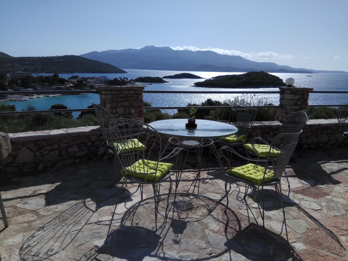 John'S Guesthouse Ksamil Esterno foto
