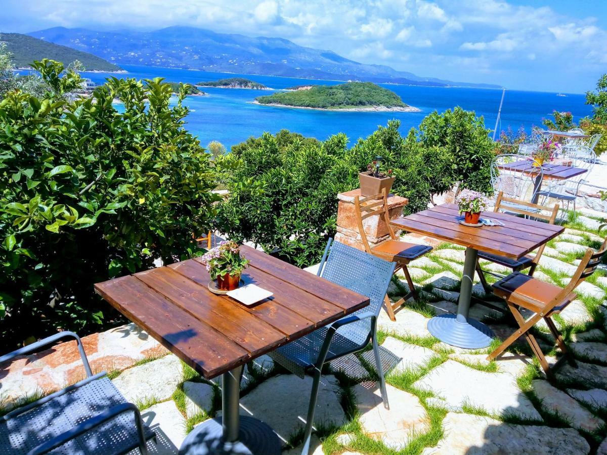 John'S Guesthouse Ksamil Esterno foto